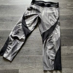 Nike Pro Dri-Fit Workout Leggings